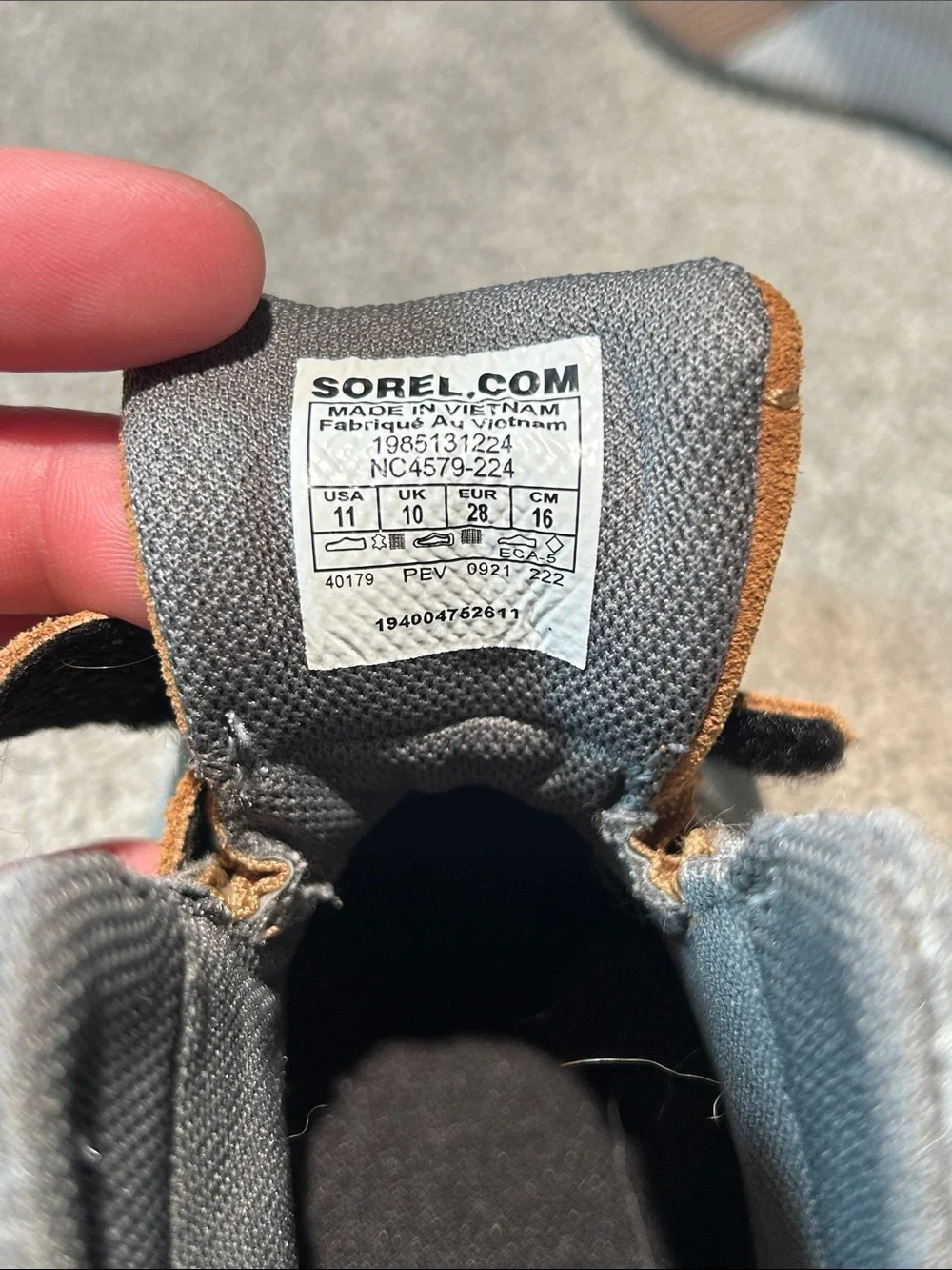 Sorel Kids Gray Felt & Brown Suede Strap Snow Boots